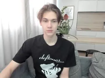 evymiuu – webcam model profile photo Image 3