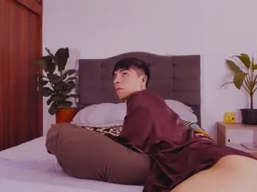 Aurora_-77 – webcam model profile photo Image 10