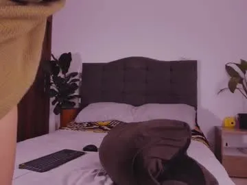 Aurora_-77 – webcam model profile photo Image 8