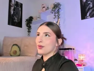 MichelleVibes18 profile photo Image 12