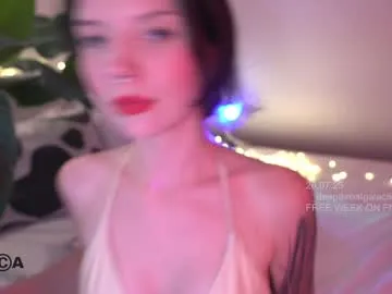 thyAnvi – webcam model profile photo Image 8