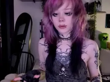 SMELLSEX – webcam model profile photo Image 18