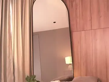 takusaki223 – webcam model profile photo Image 18