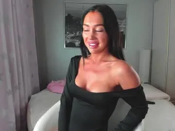 GraypacLive – webcam model profile photo Image 9