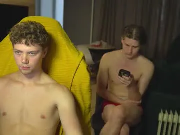 sareandrob – webcam model profile photo Image 14