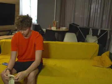 sareandrob – webcam model profile photo Image 9