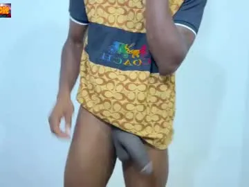 May-Squirt – webcam model profile photo Image 14