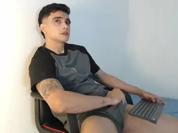 Crystallana – webcam model profile photo Image 3