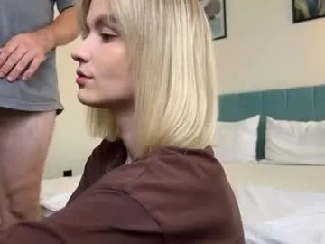 Elenascrib – webcam model profile photo Image 12