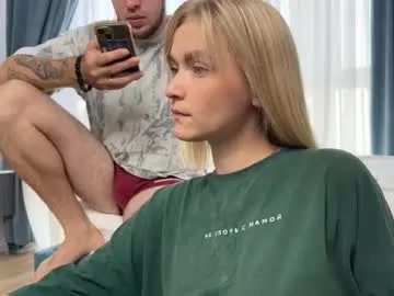 Elenascrib – webcam model profile photo Image 19