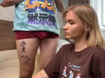 Elenascrib – webcam model profile photo Image 4