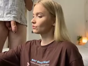 Elenascrib – webcam model profile photo Image 7