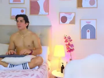 ava_delightt – webcam model profile photo Image 3