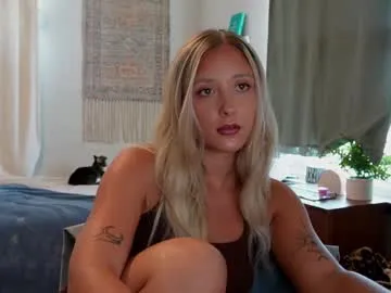 dreamteemergirl – webcam model profile photo Image 6