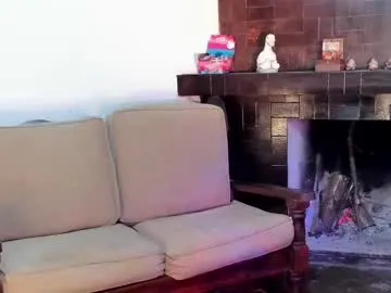 KimArts – webcam model profile photo Image 15