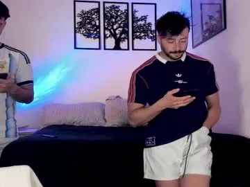 KimArts – webcam model profile photo Image 16