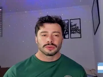 KimArts – webcam model profile photo Image 7