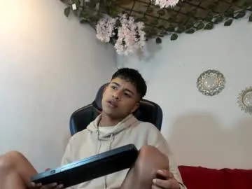 Layla_ly – webcam model profile photo Image 6