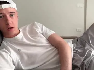 AmiLewis – webcam model profile photo Image 11