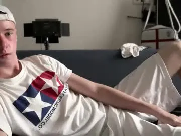 AmiLewis – webcam model profile photo Image 19