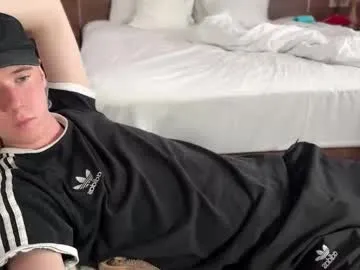 AmiLewis – webcam model profile photo Image 9