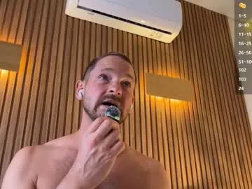 _Alicee_1 – webcam model profile photo Image 16