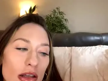 MissLMrJ – webcam model profile photo Image 11