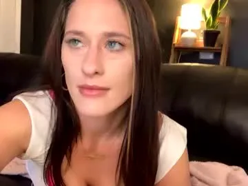 MissLMrJ – webcam model profile photo Image 5