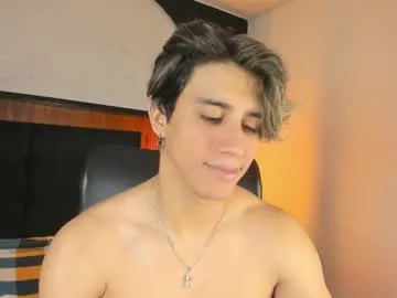 oypo – webcam model profile photo Image 7