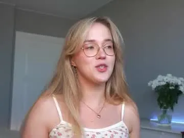 Scripted_Dreams – webcam model profile photo Image 19