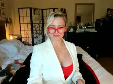 AllaTousNew – webcam model profile photo Image 16