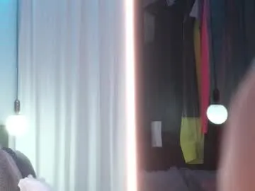 EmiliaCatalina – webcam model profile photo Image 19