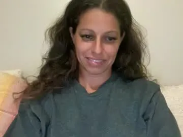 horny_tenager – webcam model profile photo Image 6