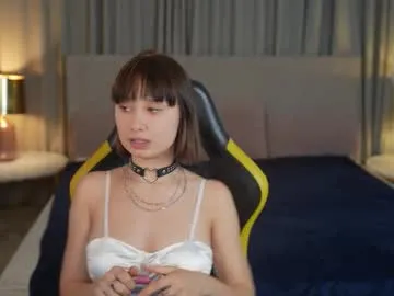 adritvance – webcam model profile photo Image 15