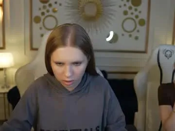 adritvance – webcam model profile photo Image 17