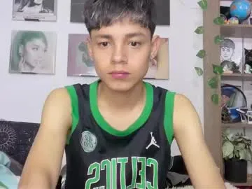 Iitaniee – webcam model profile photo Image 12