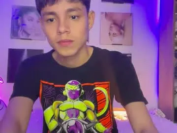 Iitaniee – webcam model profile photo Image 13