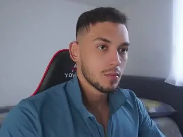 nide_xiaogou – webcam model profile photo Image 12