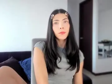 _Alicee_1 – webcam model profile photo Image 19