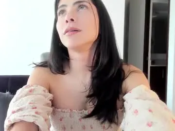 _Alicee_1 – webcam model profile photo Image 3