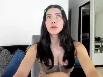 _Alicee_1 – webcam model profile photo Image 8