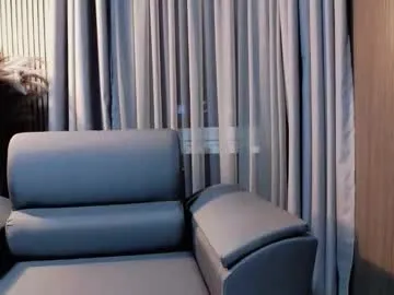 EmiliaCatalina – webcam model profile photo Image 16