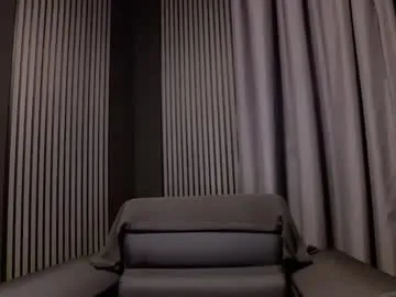 EmiliaCatalina – webcam model profile photo Image 19