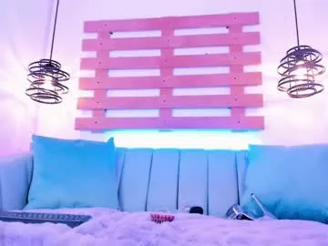 flamingoss – webcam model profile photo Image 12