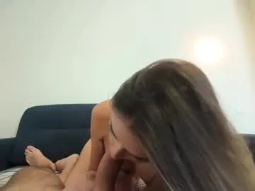 adritvance – webcam model profile photo Image 8