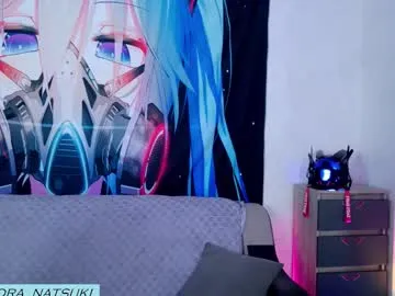 Ni-_haL01 – webcam model profile photo Image 17