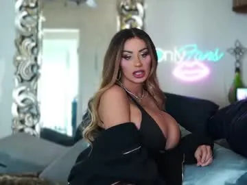 CherrylHolme – webcam model profile photo Image 13