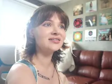 Petite_minette30 – webcam model profile photo Image 9