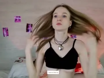 Bella-999 – webcam model profile photo Image 17