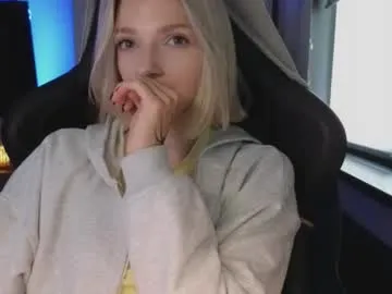 Nicky_200481 – webcam model profile photo Image 16